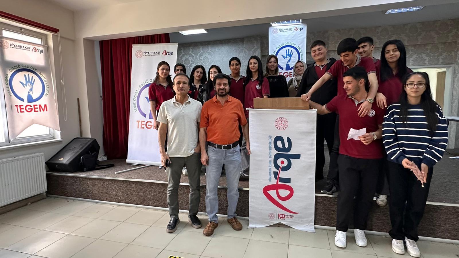 Orhan Asena Anadolu Lisesi’nde: Uzman Psikolog Sadık Sun Öğrencilerimizle Buluştu!